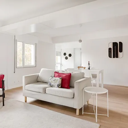 Wfh Urban Retreat @ Carnide Apartman