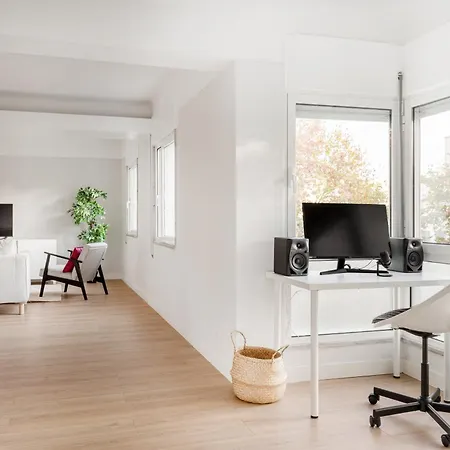 Apartment Wfh Urban Retreat At Carnide *