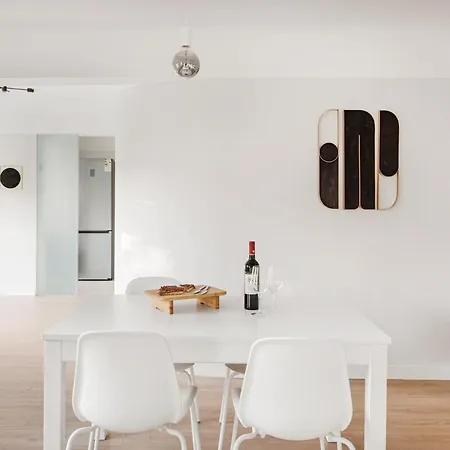 Wfh Urban Retreat @ Carnide Daire *