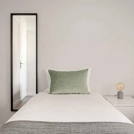 Wfh Urban Retreat @ Carnide Daire *