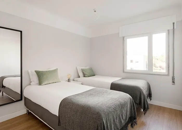 Wfh Urban Retreat @ Carnide *