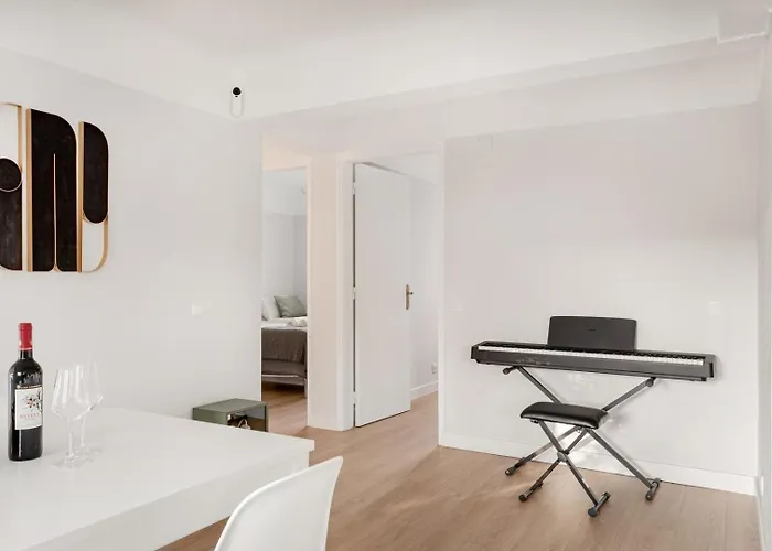 Wfh Urban Retreat @ Carnide