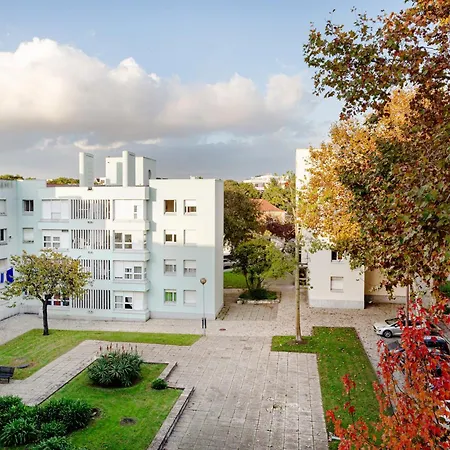 Wfh Urban Retreat @ Carnide Appartement Lisboa